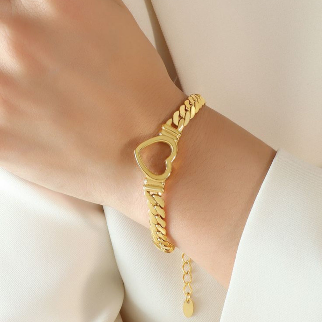 Pulseira Coração Valentinna Banhado em Ouro 18K