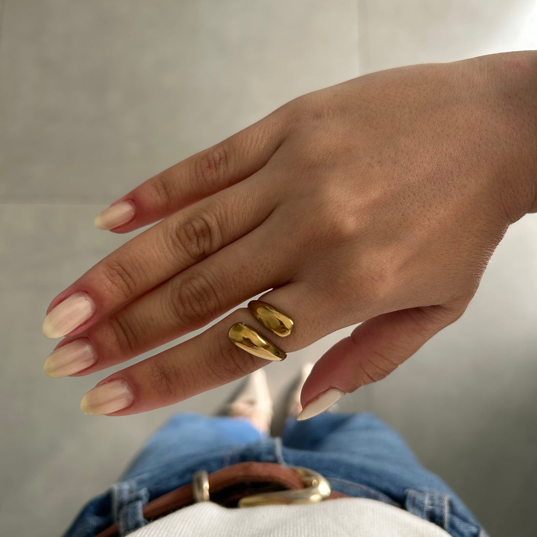 Anel Amélia Banhado em Ouro 18K