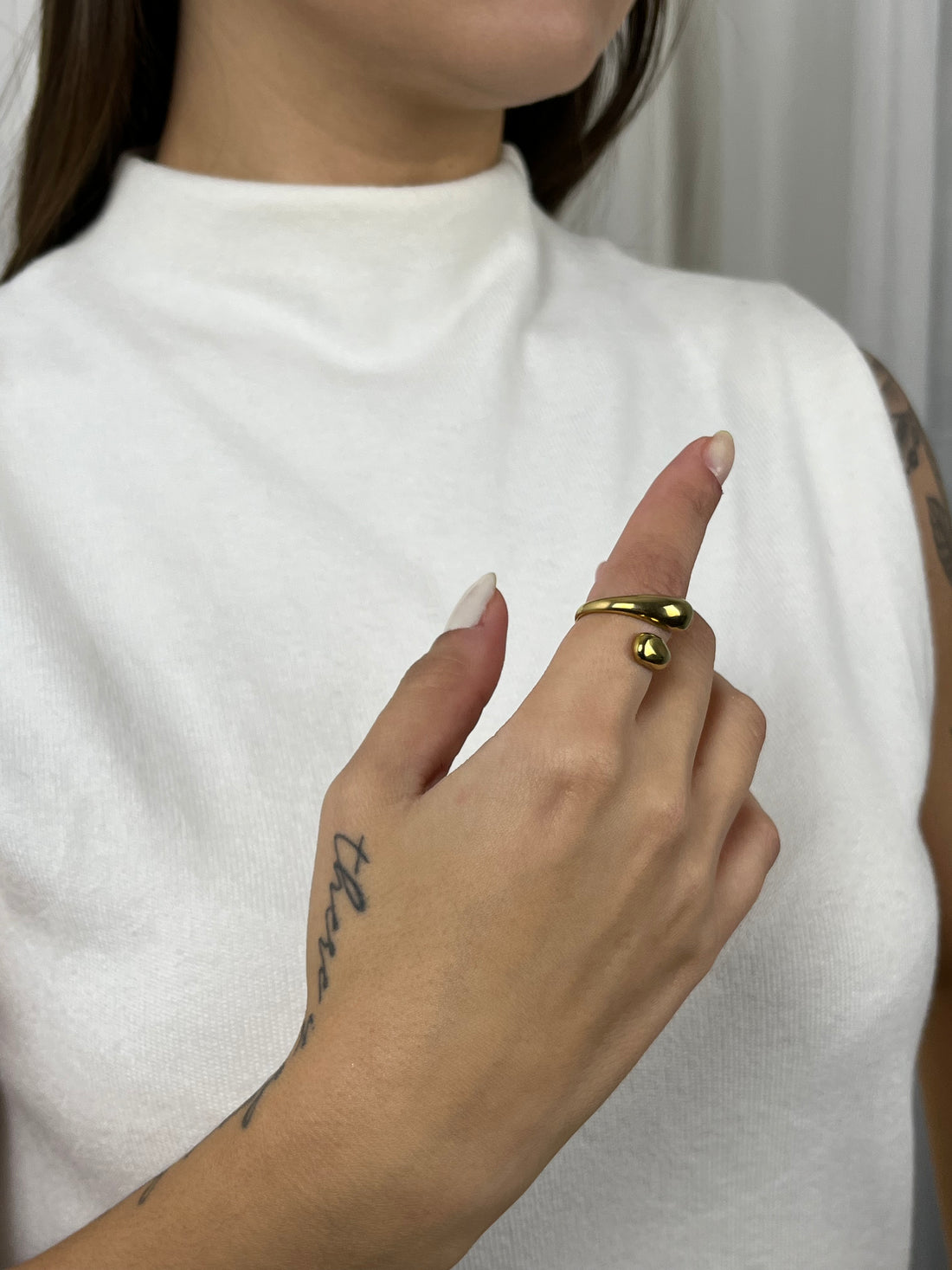 Anel Amélia Banhado em Ouro 18K