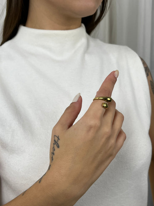 Anel Amélia Banhado em Ouro 18K