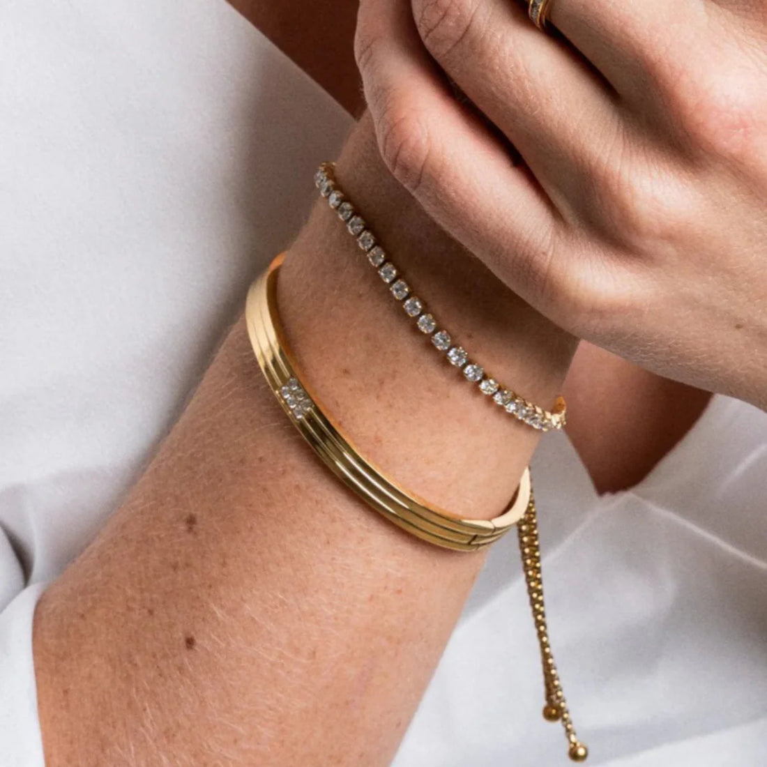 Pulseira Ajustável Juliene Banhado em Ouro 18K
