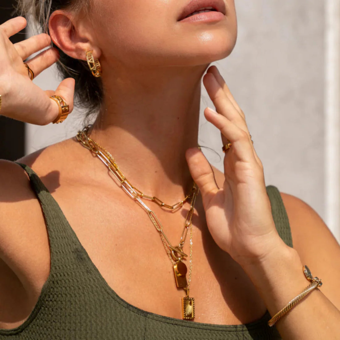 Colar Elos Alika Banhado em Ouro 18K