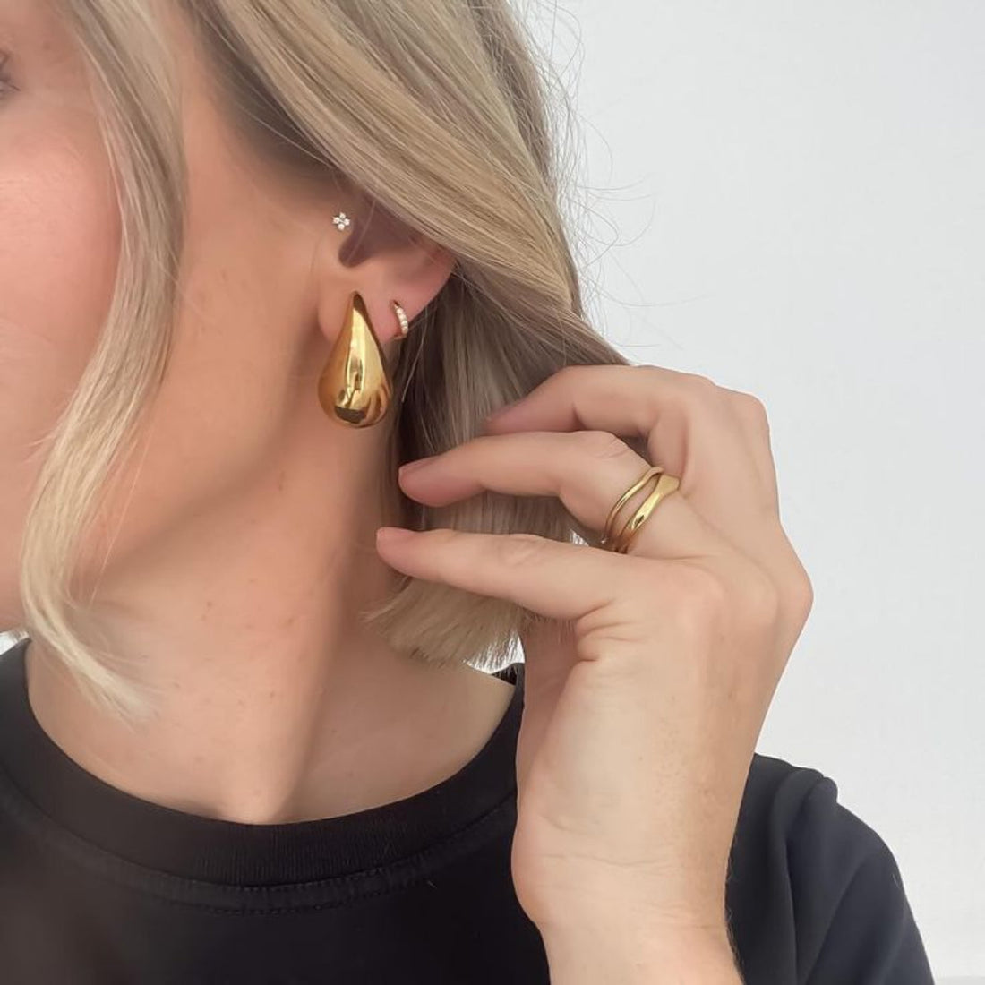 Brinco Gota Mirelle Banhado em Ouro 18K