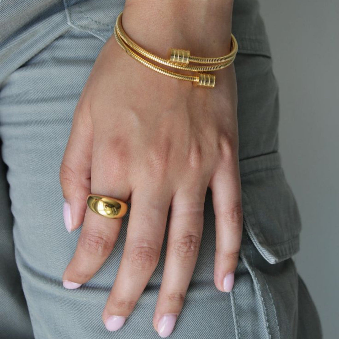 Bracelete Espiral Lisandra Banhada em Ouro 18K