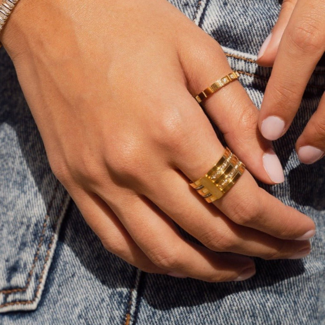 Anel Regina Banhado em Ouro 18K