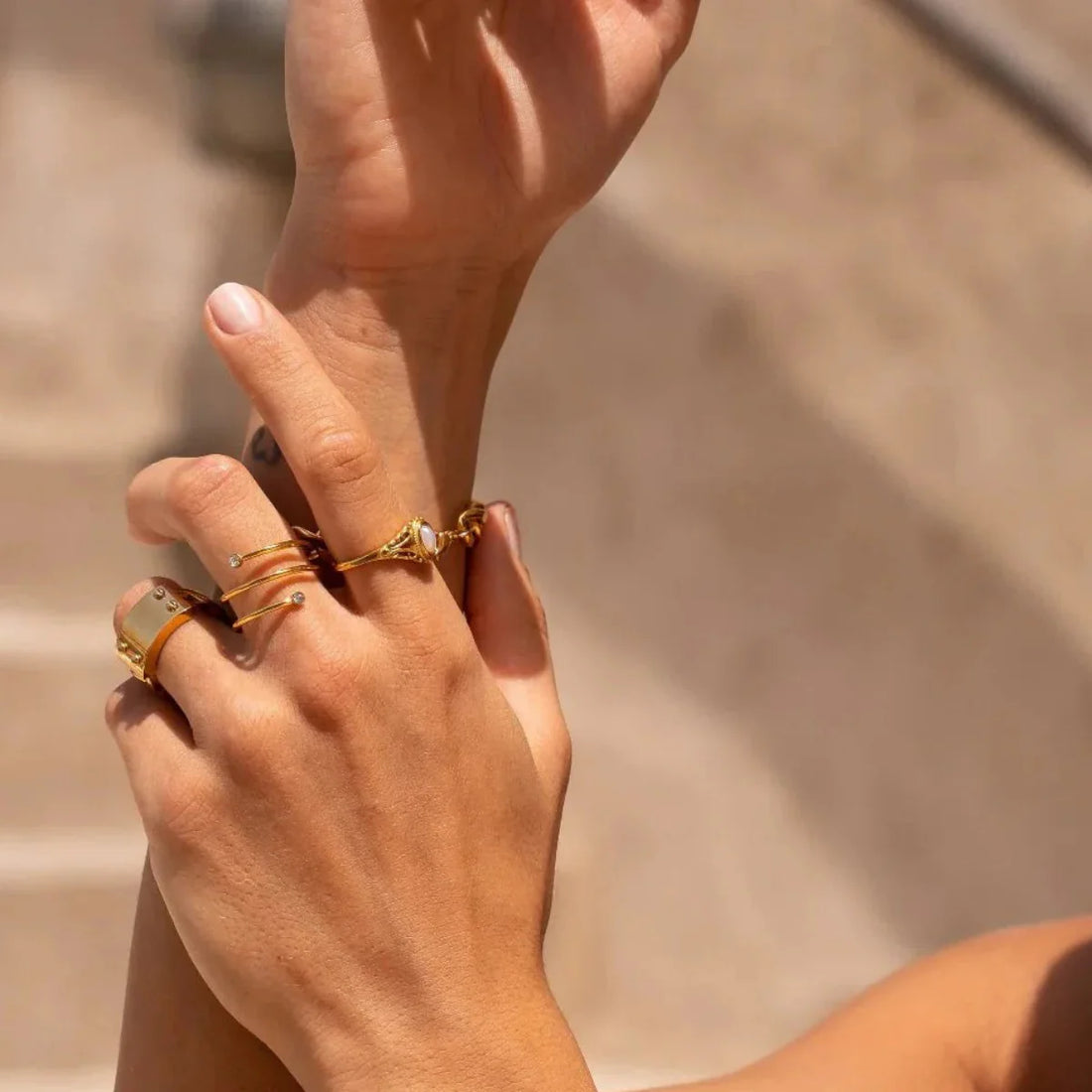 Anel Espiral Clarisse Banhado em Ouro 18K
