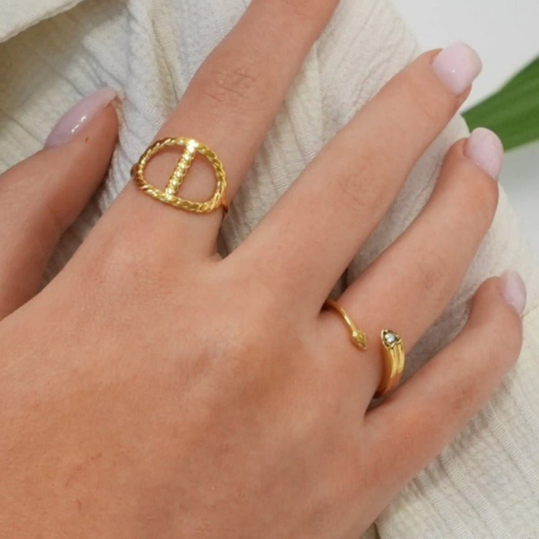 Anel Alana Banhado em Ouro 18K