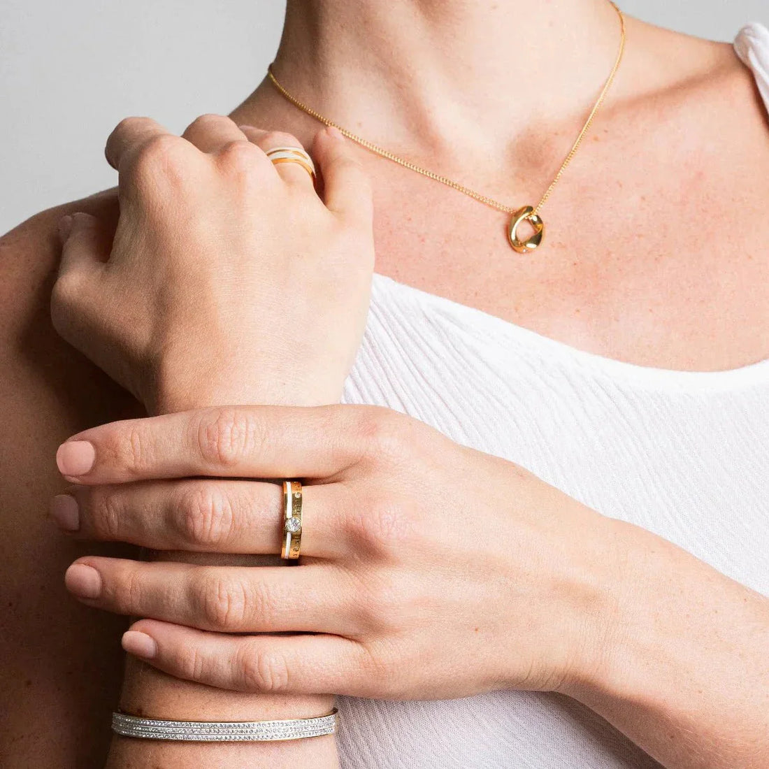 Anel Amelisse Banhado em Ouro 18K