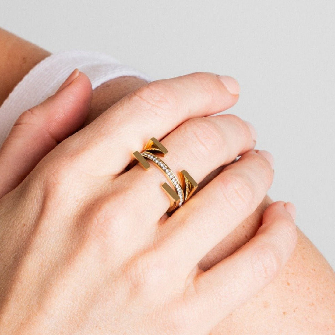 Anel Thaly Banhado em Ouro 18K