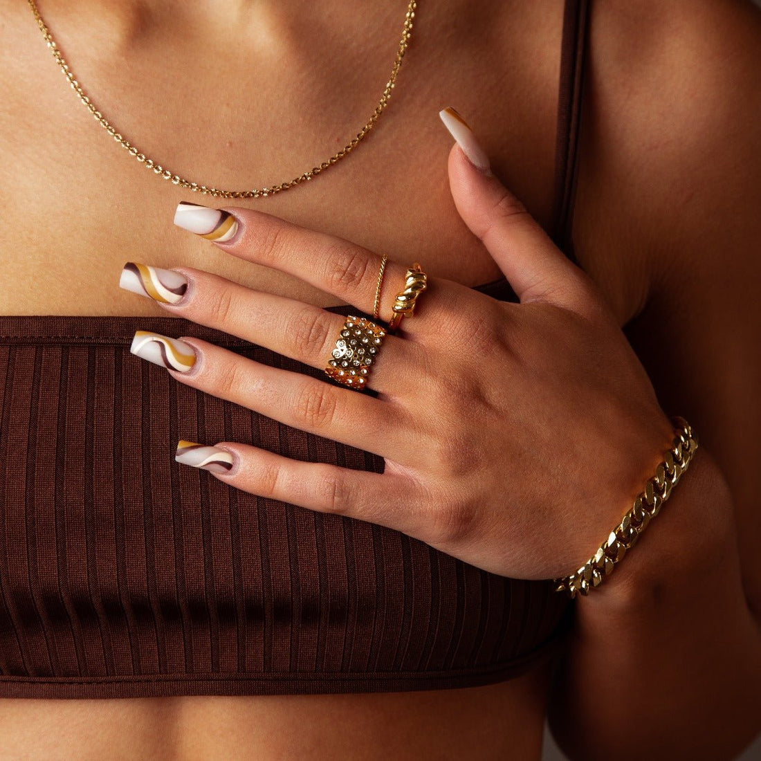 Anel Thamara Banhado em Ouro 18K