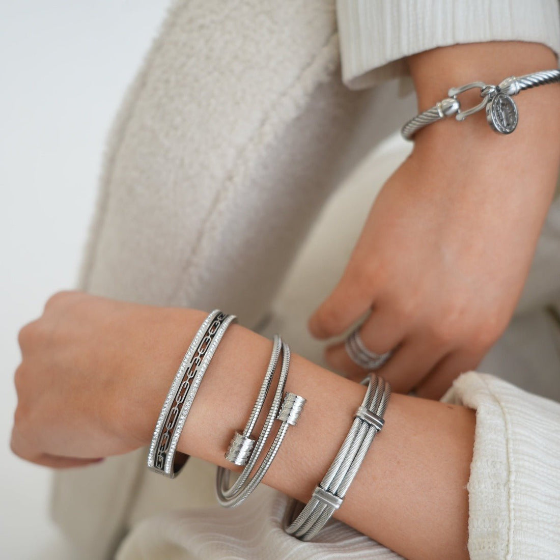 Bracelete Espiral Lisandra Prata