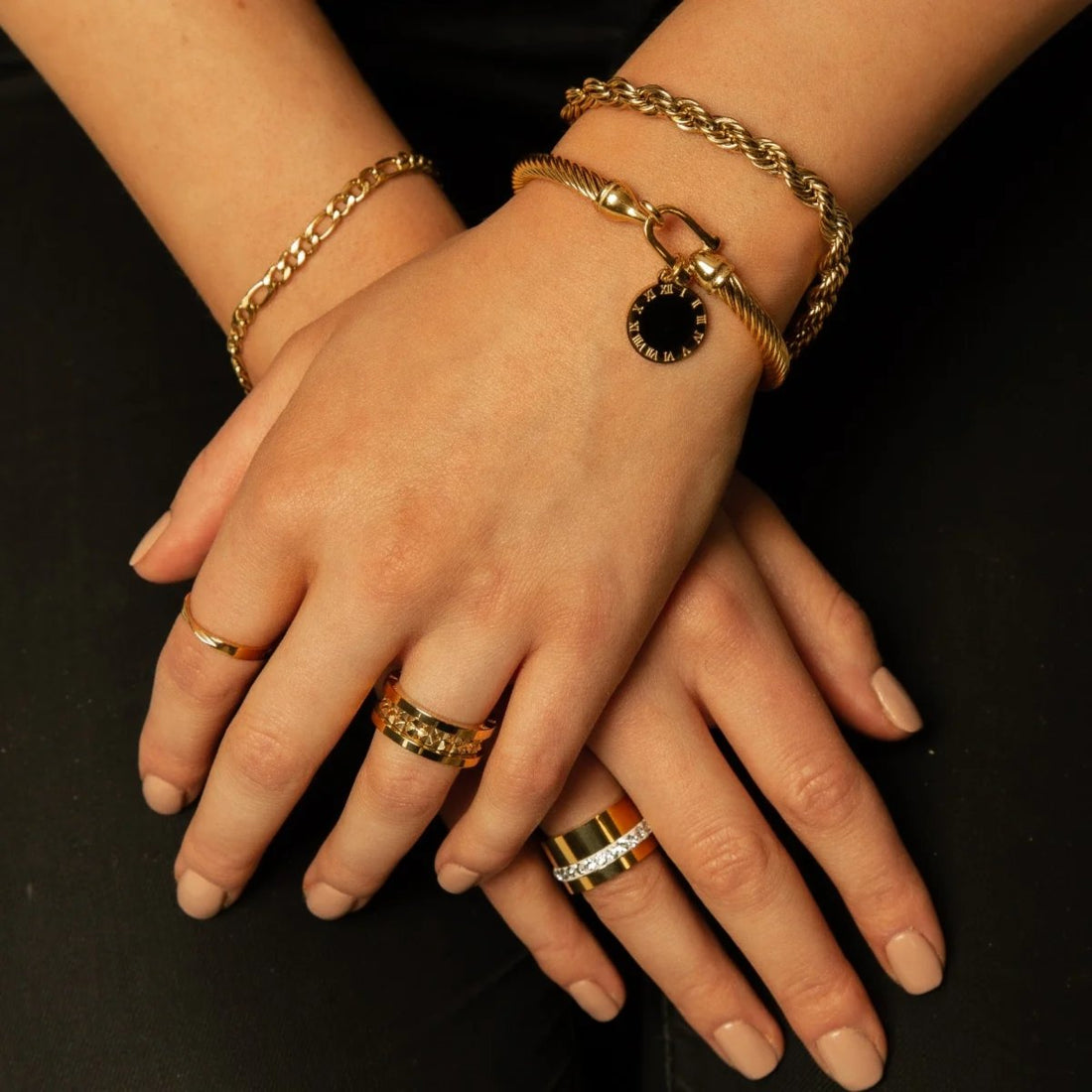 Bracelete Twist Ônix Noir Banhado em Ouro 18K