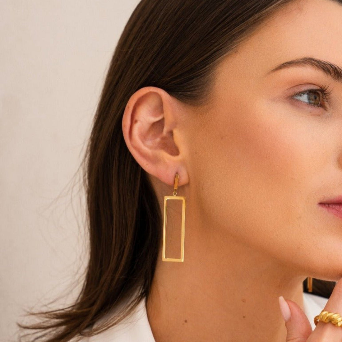 Brinco Retangular Caline Banhado em Ouro 18K