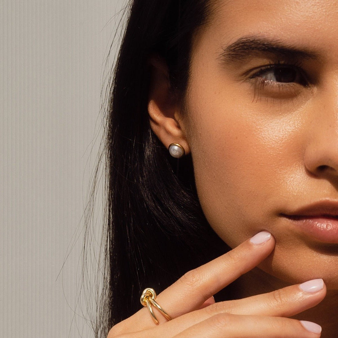 Brinco Pérola Mireya Banhado em Ouro 18K