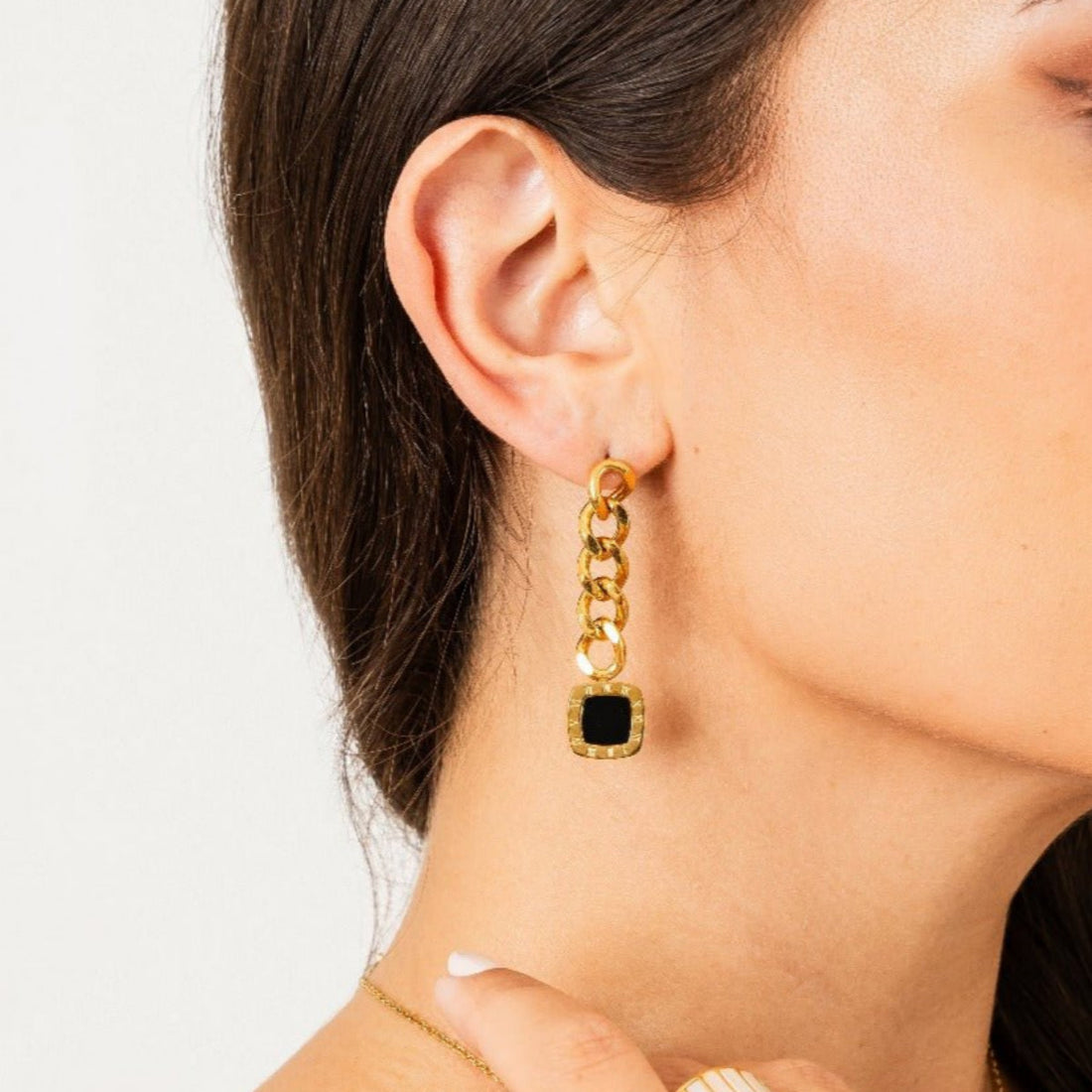 Brincos Pendentes Ônix Azenna Banhado em Ouro 18K