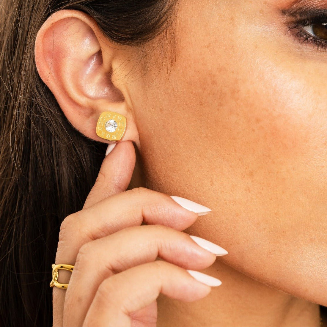 Brinco Laura Banhado em Ouro 18k