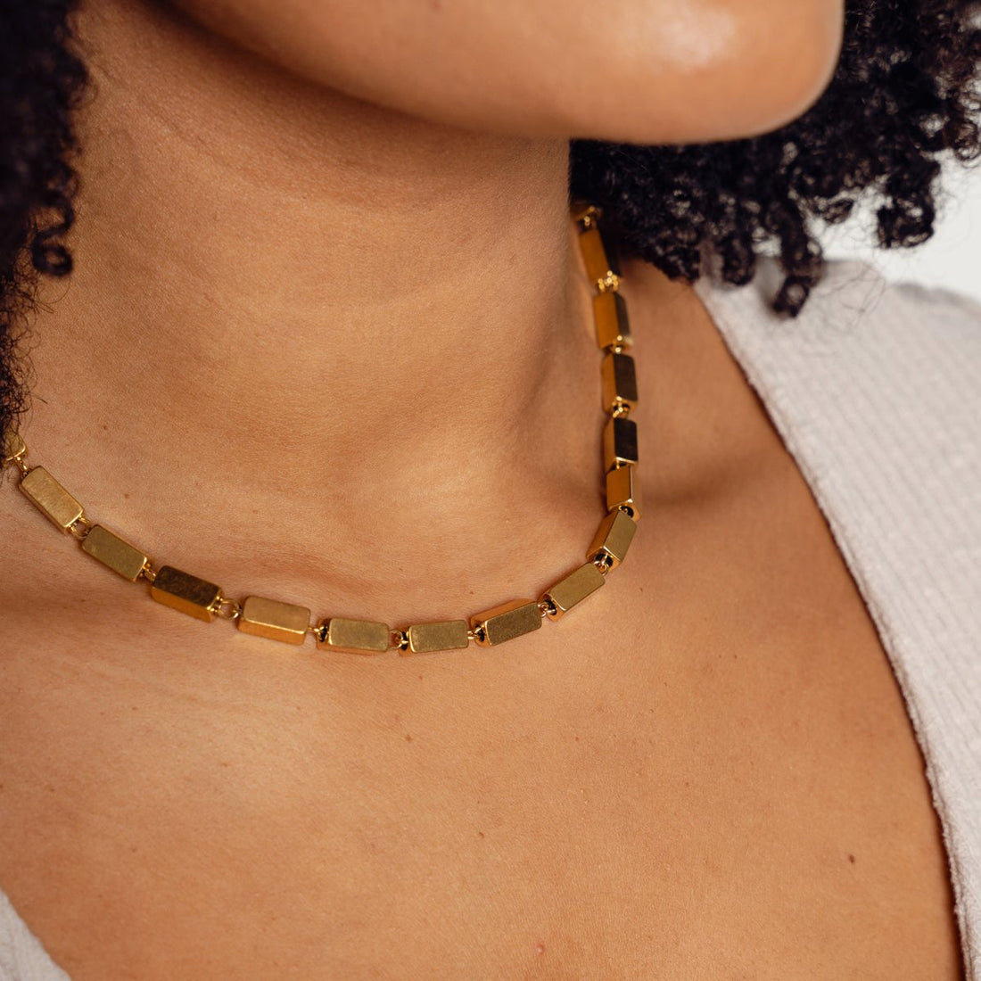Colar Amavia Banhado em Ouro 18K