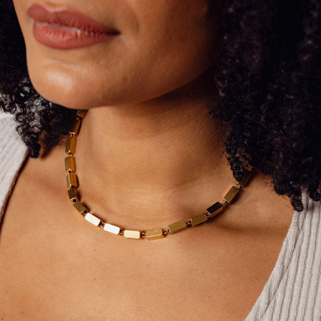 Colar Amavia Banhado em Ouro 18K