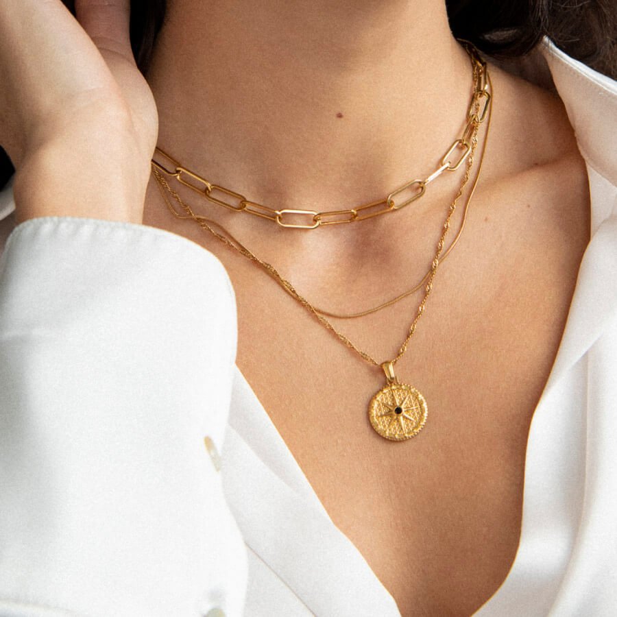 Colar Estrela Caeli Banhado em Ouro 18K