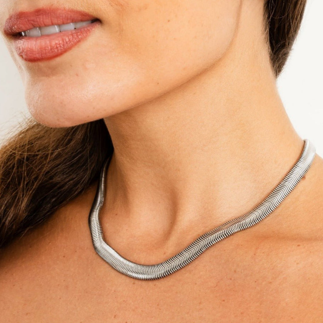 Choker Malha Nayra Prata