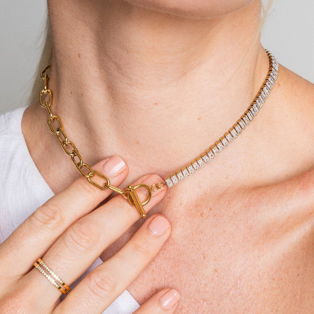 Choker Baguete Amelina Banhado em Ouro 18K