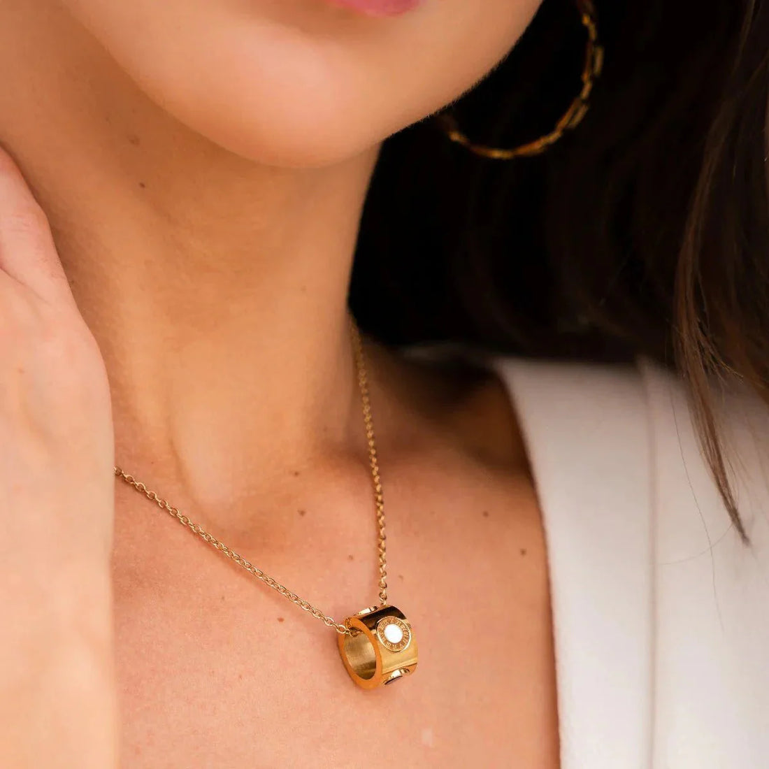 Colar Giratório Venyra Banhado em Ouro 18K