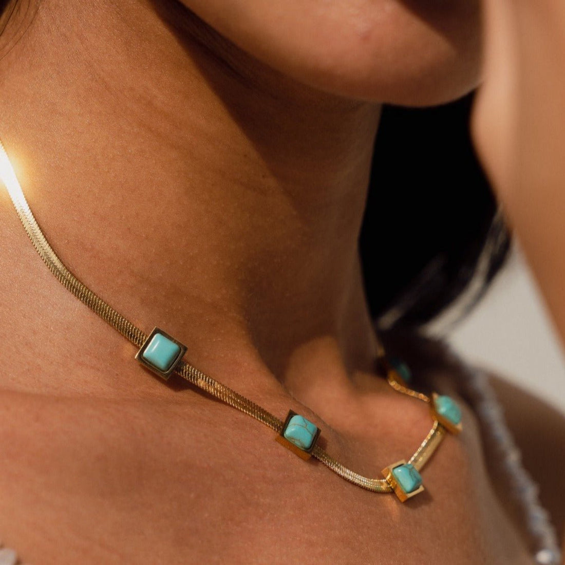 Colar Malha Celest Aqua Banhado em Ouro 18K