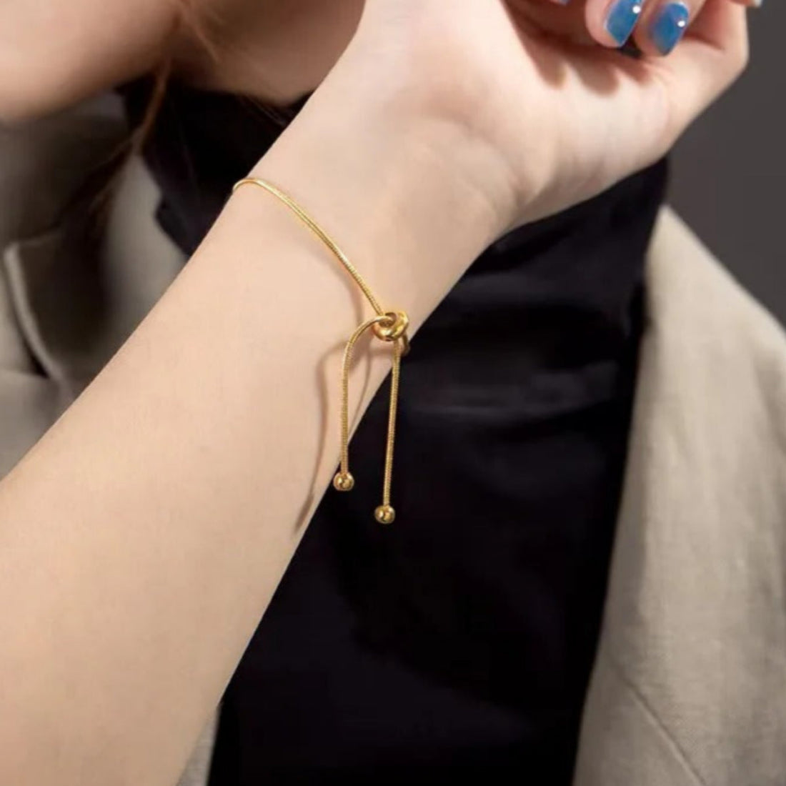 Pulseira Ajustável Amélis Banhada em Ouro 18K