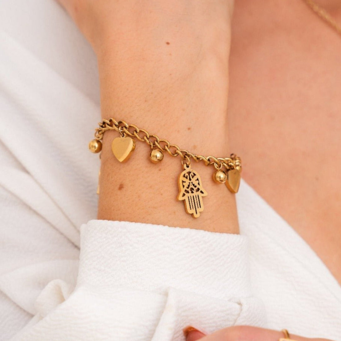 Pulseira Elos Mãos de Fátima Banhado em Ouro 18K