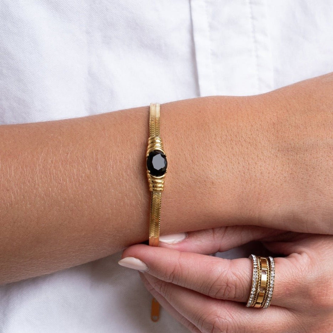 Pulseira Malha Ônix Noir Banhado em Ouro 18K