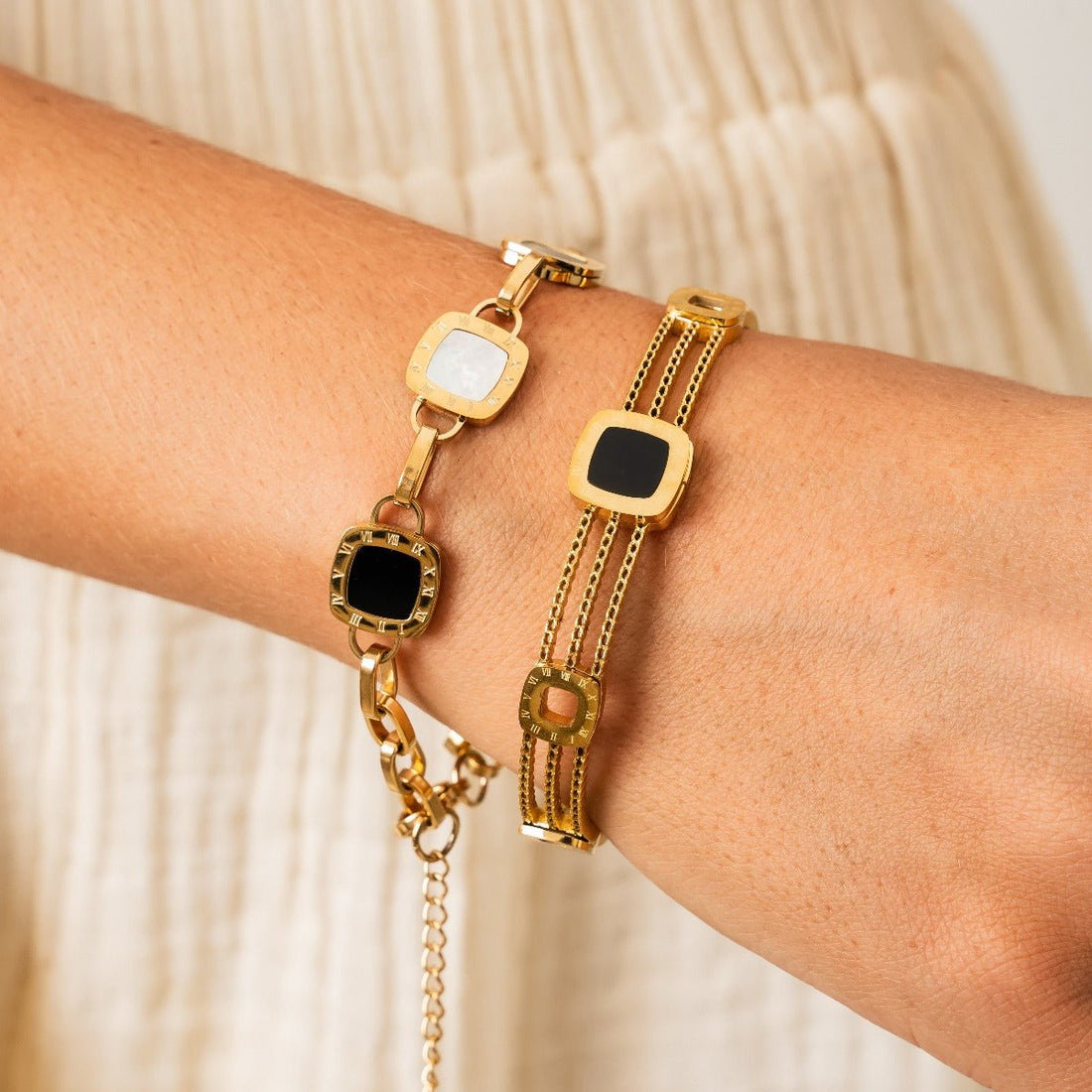 Pulseira Ônix Intense Banhado em Ouro 18k