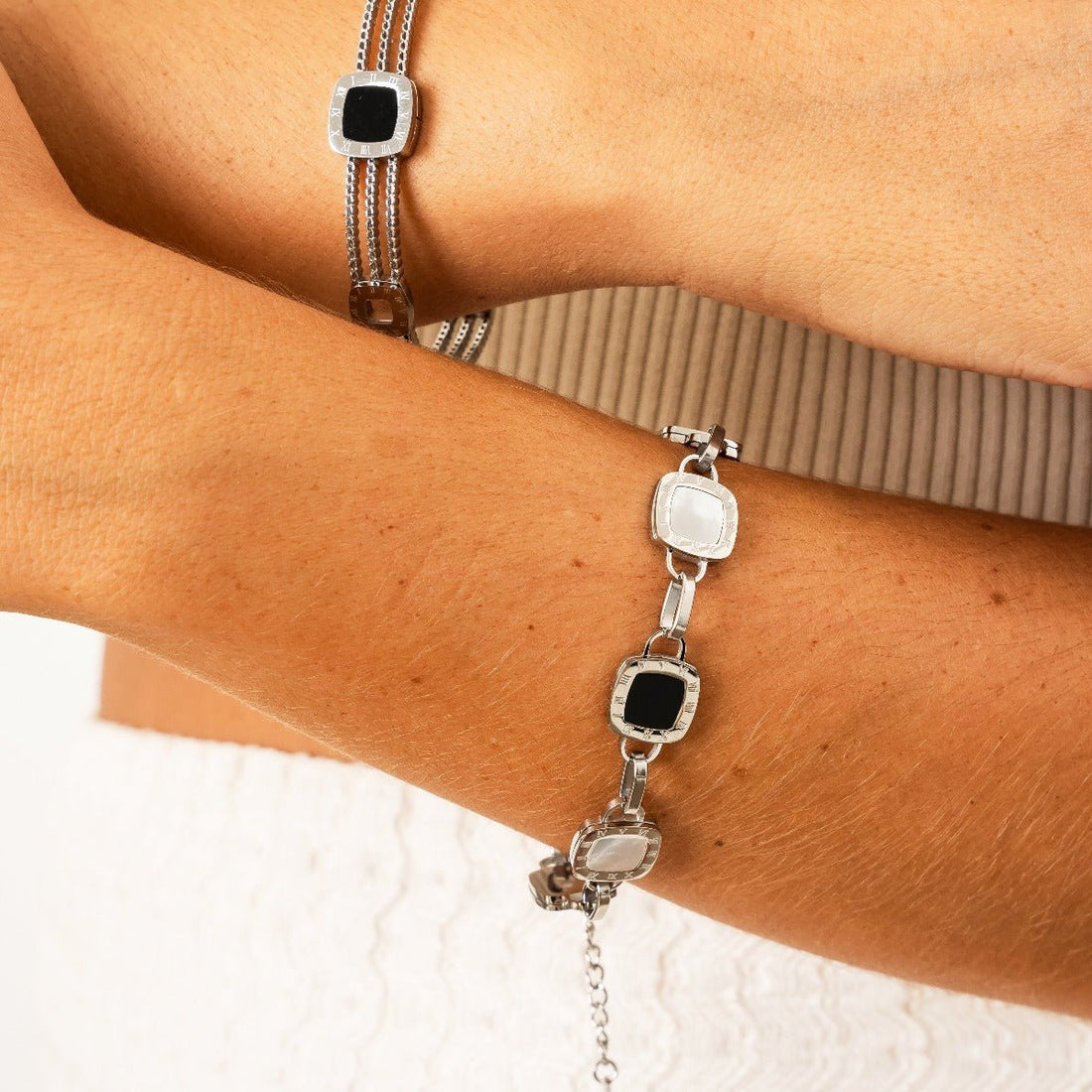 Pulseira Ônix Intense Prata