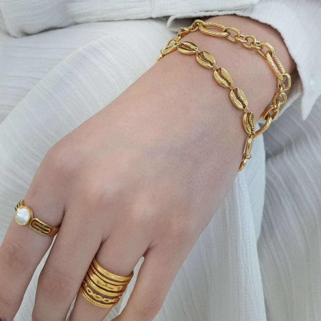 Pulseira Concha Moana Banhada em Ouro 18k