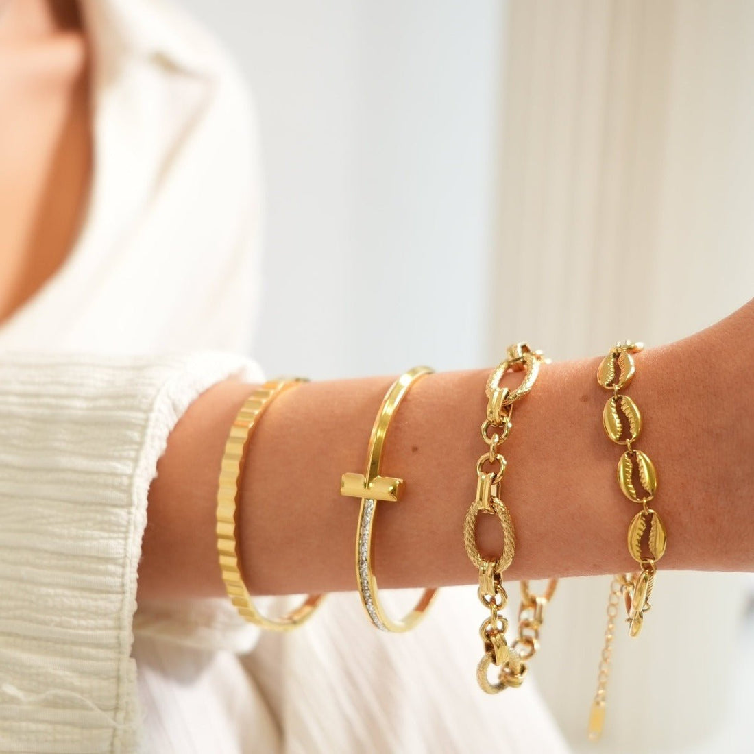 Pulseira Concha Moana Banhada em Ouro 18k